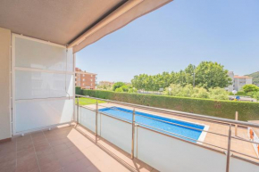 Apartment in L'Estartit 450 m from the beach